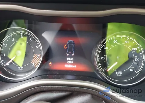 2014 Jeep Cherokee Trailhawk z USA, uszkodzony, nr VIN 1C4PJMBS5EW255376